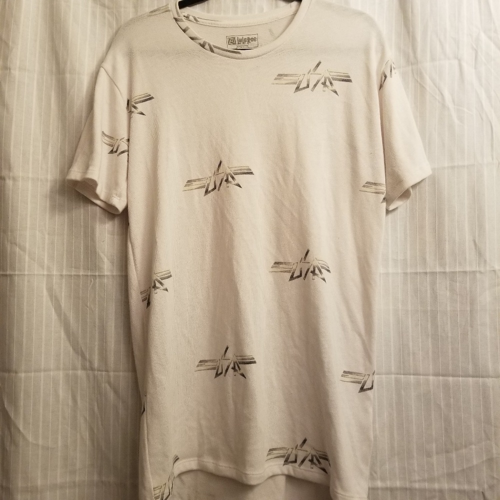 Lularoe tee XS 💝